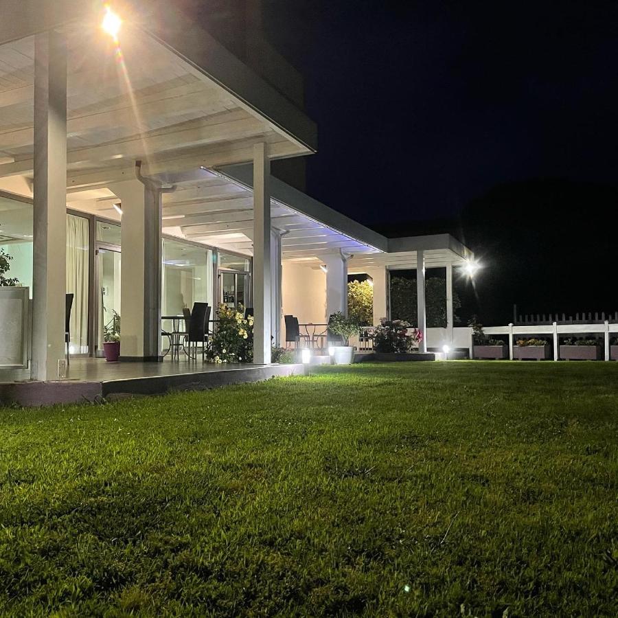 Hotel Le Ceramiche Montalto Uffugo Exteriör bild